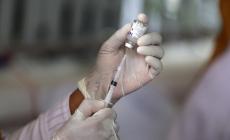 Locatelli: "Se le vaccinazioni funzioneranno, a fine estate ne saremo fuori". Il cenone? "Massimo in sei"