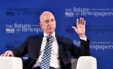 Jeff Bezos, confetti e gondole