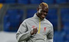 Balotelli, uscita a quattro a Manchester