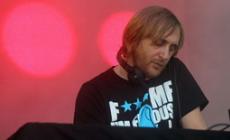 David Guetta festeggia il suo quinto numero 1 in UK