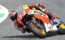 Marquez si rimbocca le maniche
