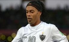 Ronaldinho verde? Semaforo rosso
