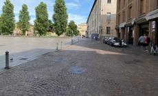 Rapina con lo spray in piazzale della Pace