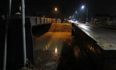 L'Enza supera gli 11 metri, ma la piena passa senza danni. Riaperto il ponte - Foto
