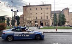 Ferito alla gola e preso a pugni: grave un ragazzo di 15 anni