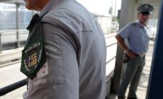 Bracconiere sorpreso a mettere trappole per gli animali selvatici