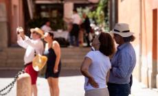 Imposta di soggiorno in calo nel 2024. Il Comune: «No, è in crescita»