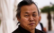 È morto il regista Kim Ki-duk a causa del Covid, vinse il Leone d'oro