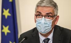 Brusaferro: "La curva continua a crescere in tutte le Regioni"