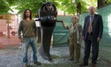 Padre Lino, restaurata la statua di piazzale Inzani 