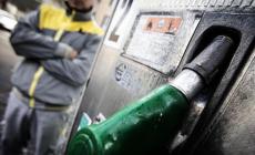 Sciopero benzinai: stop da questa sera alle 19 su rete ordinaria e dalle 22 su autostrade