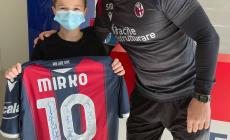 Mirko vince la leucemia e incontra il suo idolo Mihajlovic