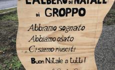 A Groppo "abbiamo sognato e ci siamo riusciti": l'albero di Natale collettivo all'uncinetto - Foto