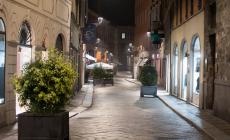 Natale e le feste in zona rossa e arancione: spostamenti e cenone, le regole per le feste. Tutto ciò che si può e che non si può fare