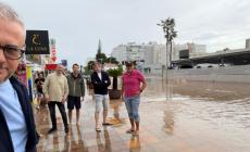 Il parmigiano Matteo Mori con gli amici a Ibiza: &laquo;Un nubifragio mai visto. Bloccati in hotel: strade come fiumi in piena&raquo;