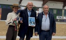 Equus Milano 2025, il premio al maestro Maurizio Orsolini