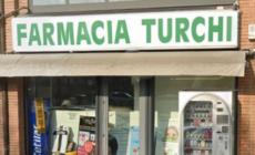 Bandito armato di coltello tenta due colpi nelle farmacie in pochi minuti