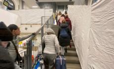 In stazione sono «scomparse» le scale mobili: tutti a piedi per almeno tre mesi