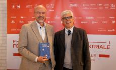 Il dialogo «impossibile» tra cronaca ed epica e un'iconica Lettera 22 nel libro di Giuseppe Lupo 