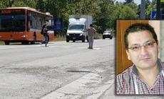 Papà-vigile per proteggere la figlia. La Tep risponde: " Ripristinate le fermate di strada Pilastro"
