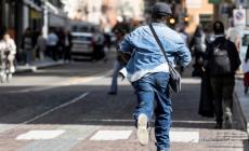 Lite in strada: automobilista aggredito con lo spray al peperoncino