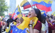 Gli emigrati: &laquo;Qui in Venezuela c'&egrave; tanta speranza e un po' di paura&raquo;