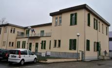 Maltrattamenti in classe, due maestre indagate. La dirigente e alcuni genitori: "Sono vittime"