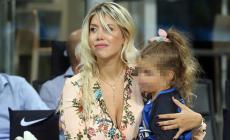 Tapiro d'oro a Wanda Nara: "Icardi? Rinnova..." 