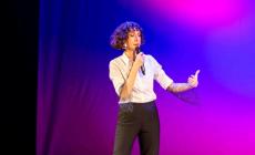 Paganini, risate e applausi per Giorgia Fumo