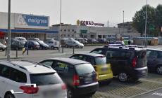 Malore al volante: scontro frontale in via Venezia. Un 44 enne è grave al Maggiore