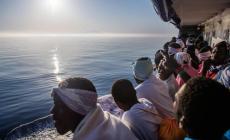 I disperati della Sea Watch e il cinico gioco della politica