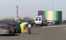 Frontale sulla rampa dell'A1 a Parma: 6 feriti, uno è grave. Coinvolti anche due bimbi