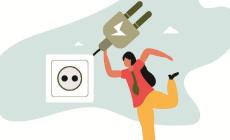 Incollati agli schermi: le 10 regole della pediatra su telefonini, tablet, pc e televisione