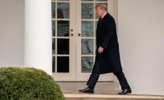L'addio di Trump tra farsa e tragedia