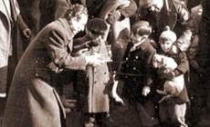 Quando Parma accolse e cur&ograve; i disperati del &laquo;treno della vergogna&raquo;