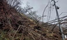 La frana di Ronzano si muove, interrotta la linea elettrica