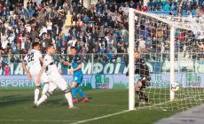 Gol, emozioni e (finalmente) un punto per un match infinito: Empoli-Parma finisce 3-3 