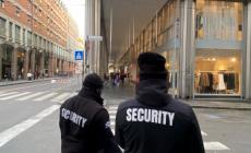 Ennesima rissa tra giovani in centro: calci pugni e spray al peperoncino