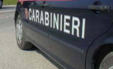 Riempiono il baule con oggetti rubati in casa di un morto: due denunciati per ricettazione