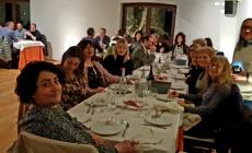 Il '68 di Felino si ritrova: splendidi 50enni per una cena di ricordi e risate Le foto
