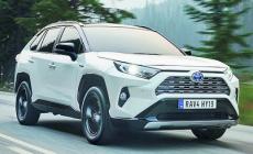 Toyota, la nuova RAV4 abbandona il diesel e si innamora degli spigoli