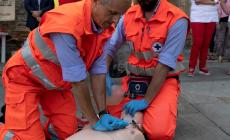 &laquo;Cos&igrave; ho salvato quella donna: il suo cuore si era fermato&raquo;. La testimonianza di un 17enne di Parma 