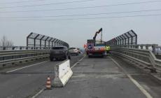 Senso unico alternato sul sovrappasso di via Cremonese su A1 e Tav, a Viarolo