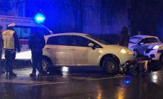 Scontro auto-scooter in viale Partigiani d'Italia 