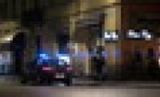 Barista rincorre il ladro che aveva derubato i clienti