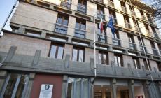 Cerca di scagionare il compagno violento accusando i carabinieri: condannata