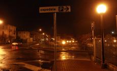 Ruba a bordo delle auto nel parcheggio di via Volturno: arrestato "in diretta"