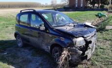 Auto nel canale a Baganzola: due feriti,  grave una donna