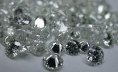 Da Tiffany stop a nuovi diamanti estratti in Russia
