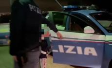 Napoli violenta: 25enne freddato con otto colpi di pistola, un 14enne accoltellato in pieno centro
